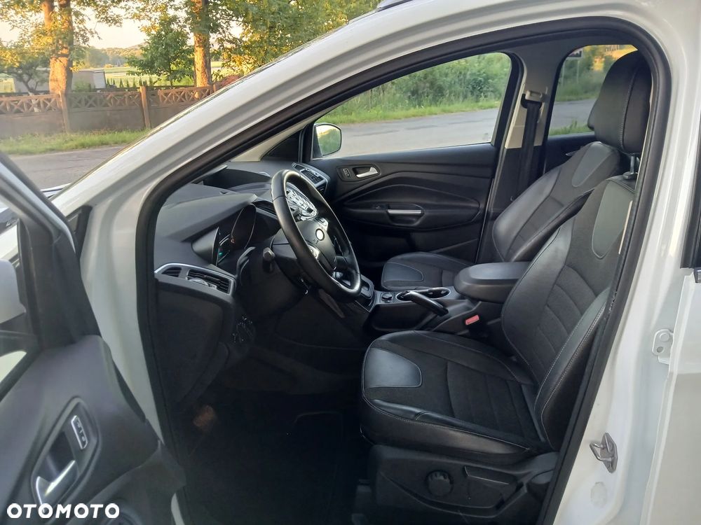 Ford Kuga 2.0 TDCi 4x4 Titanium - 21