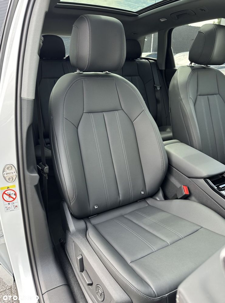 Audi Q6 e-tron - 27