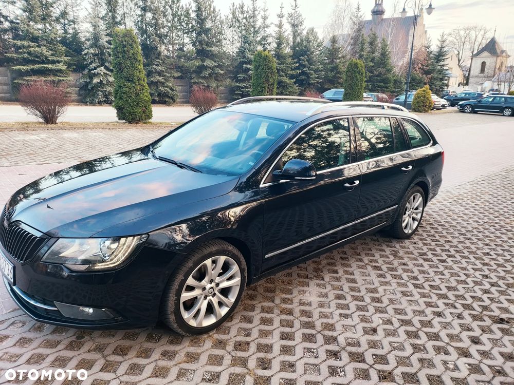 Skoda Superb 2.0 TDI Elegance - 2
