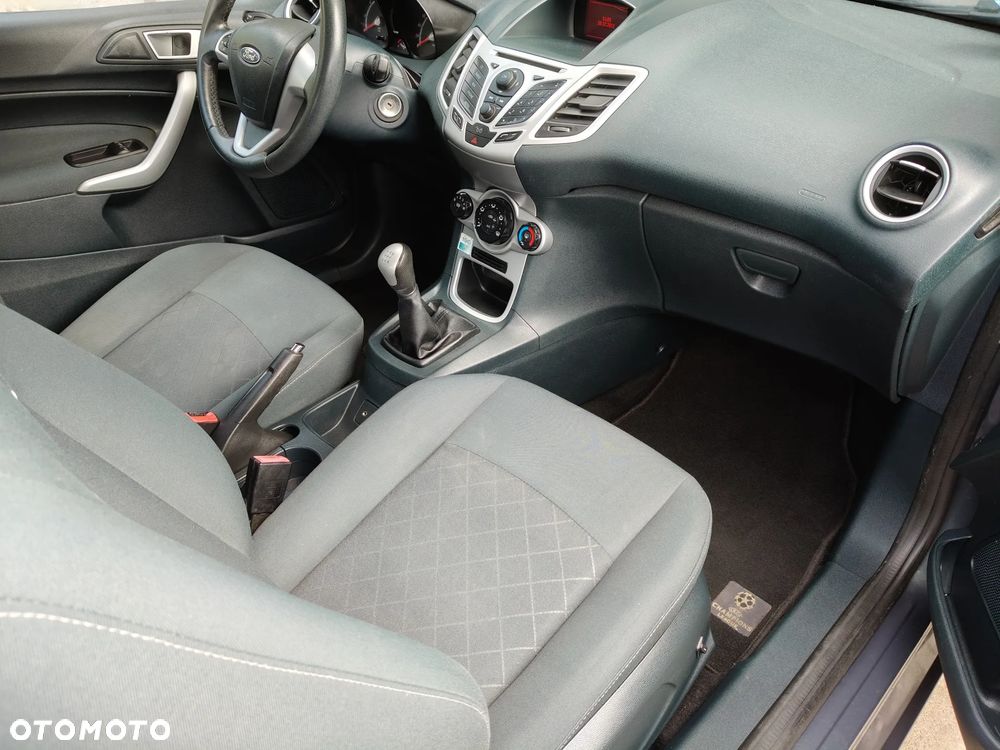 Ford Fiesta 1.25 Champions Edition - 10
