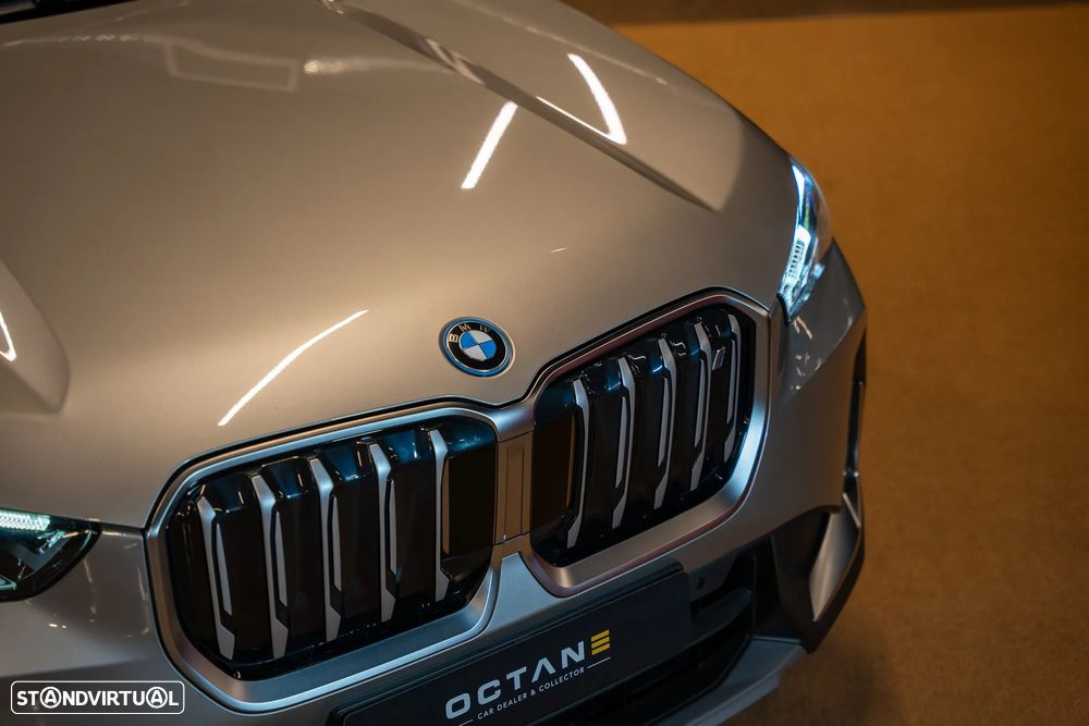 BMW iX1 xDrive30 xLine - 8