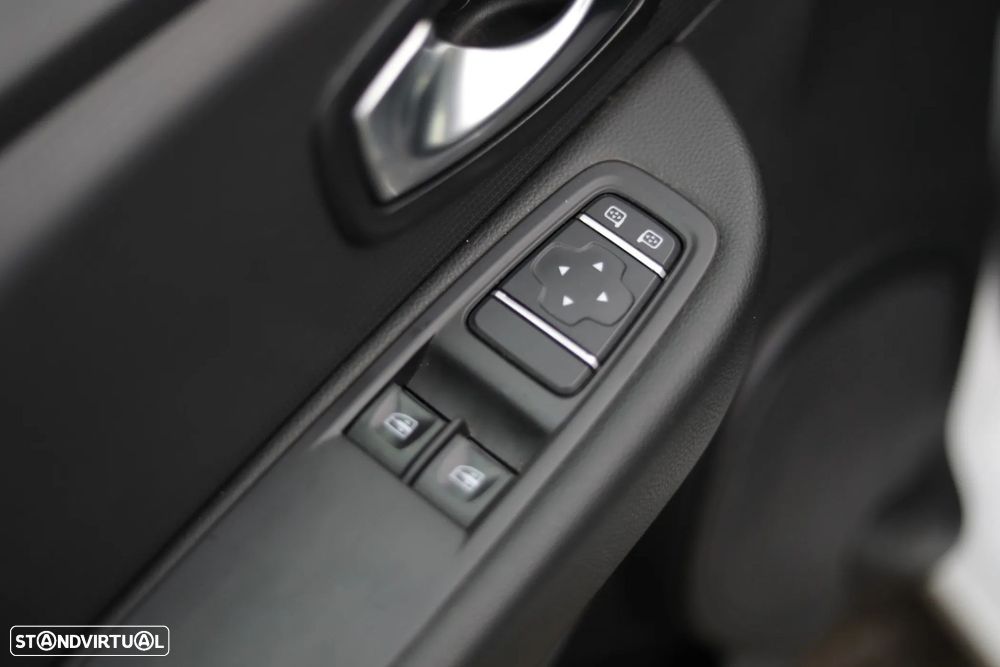 Renault Clio 1.5 dCi Zen - 19