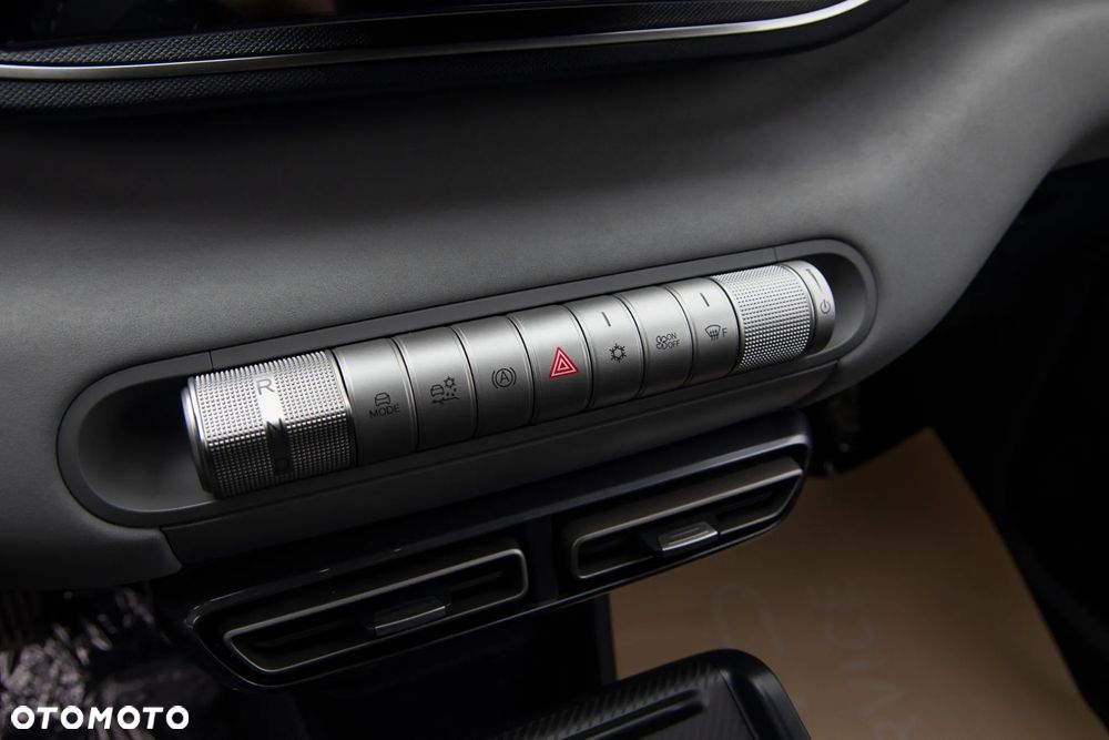 BYD Dolphin Surf 43.2kWh Comfort - 10