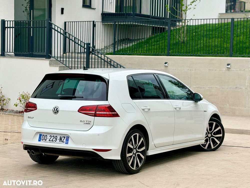 Volkswagen Golf - 6