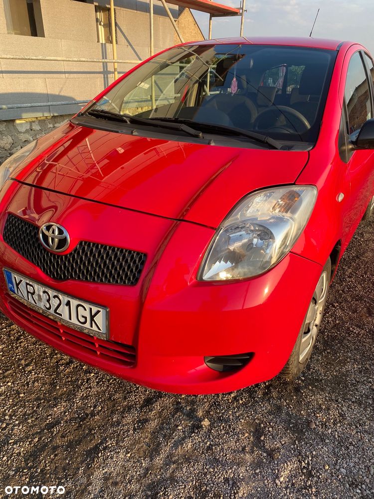 Toyota Yaris - 8