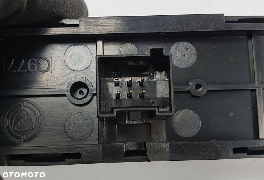 PRZEŁĄCZNIK PANEL PRZYCISKI ŚWIATEŁ AWARYJNYCH CITY FIAT 500 735451107 - 6