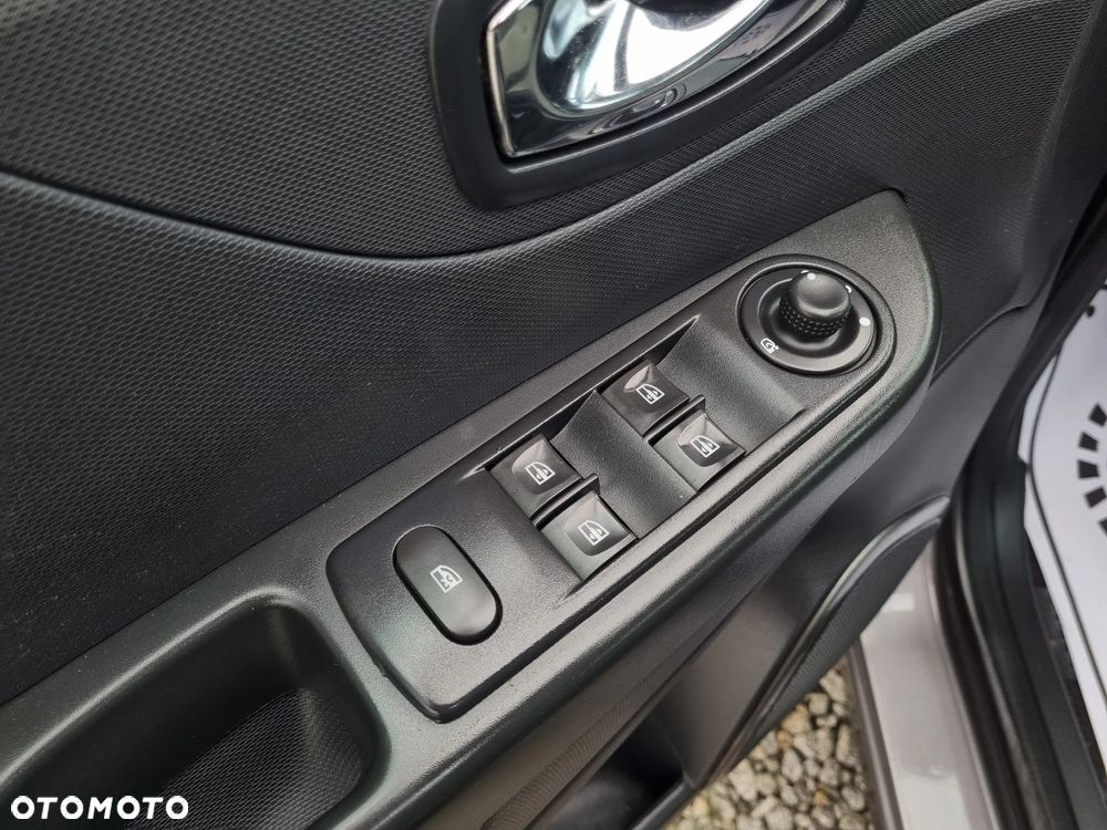 Renault Captur 0.9 Energy TCe Life - 17