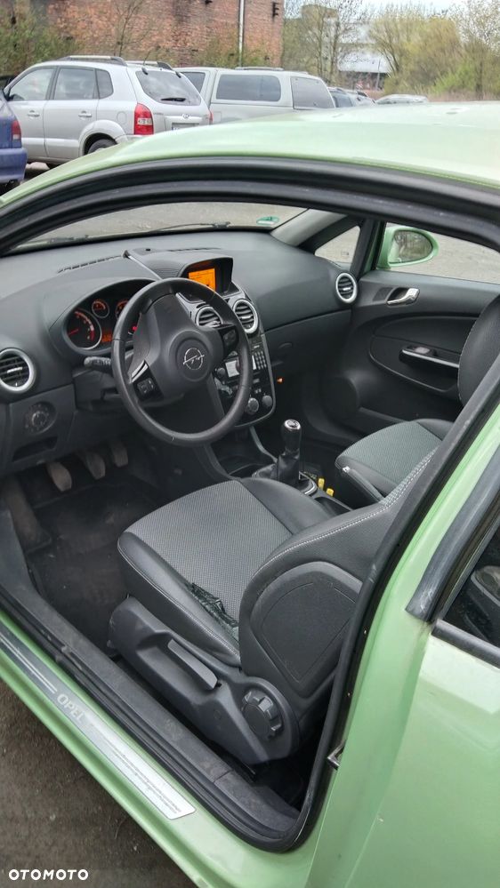 Opel Corsa 1.4 16V - 5