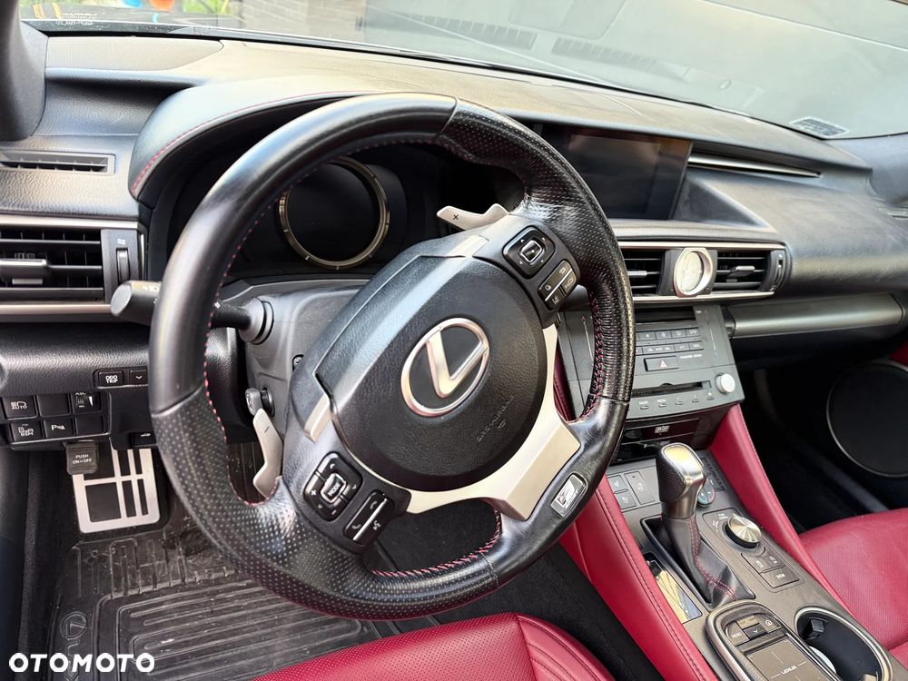 Lexus RC 200t / 300 F Sport - 4