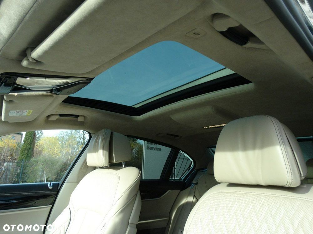 BMW Seria 7 740d xDrive - 22