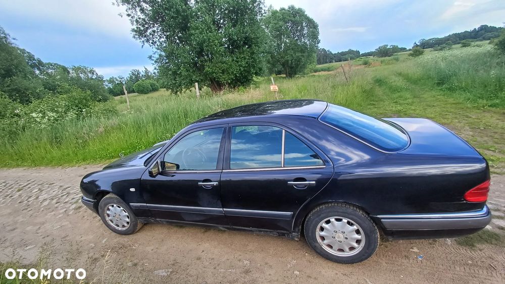 Mercedes-Benz Klasa E 220 D Elegance - 7
