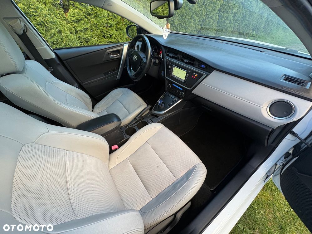 Toyota Auris 1.8 VVT-i Automatik Executive - 6