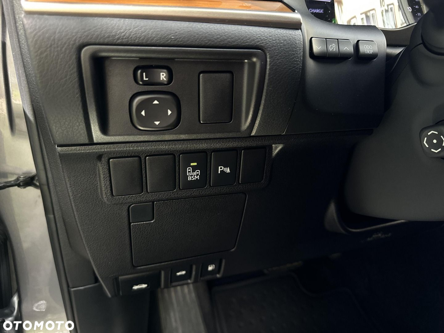 Lexus ES - 22