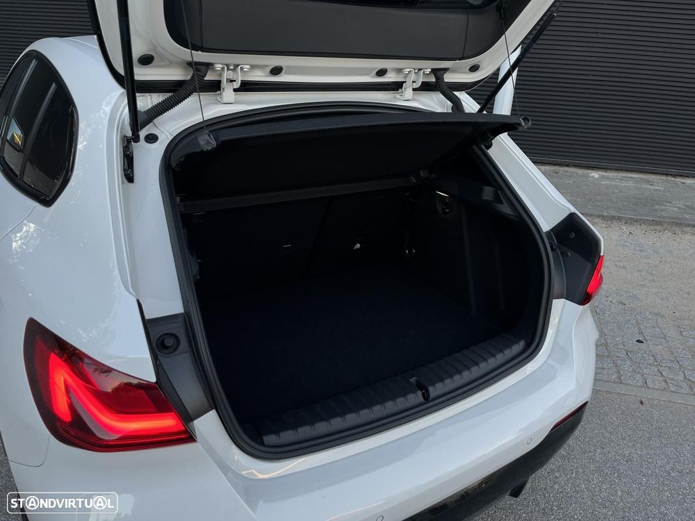 BMW 116 d Pack Desportivo M Auto - 29