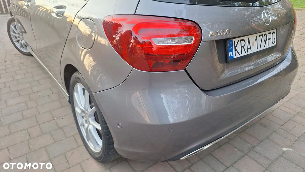 Mercedes-Benz Klasa A 180 7G-DCT Activity Edition - 8