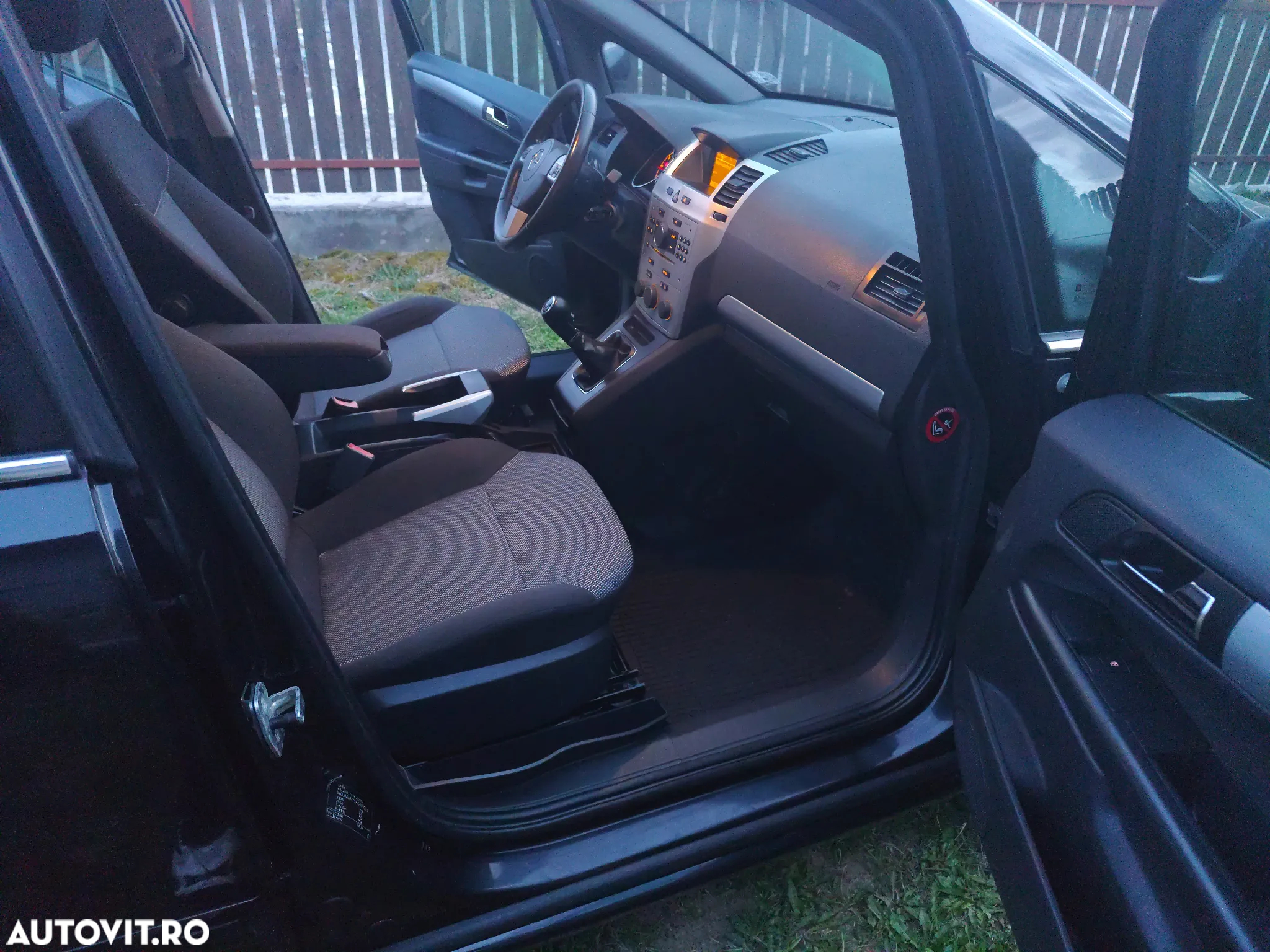 Opel Zafira 1.7 CDTI Enjoy - 10