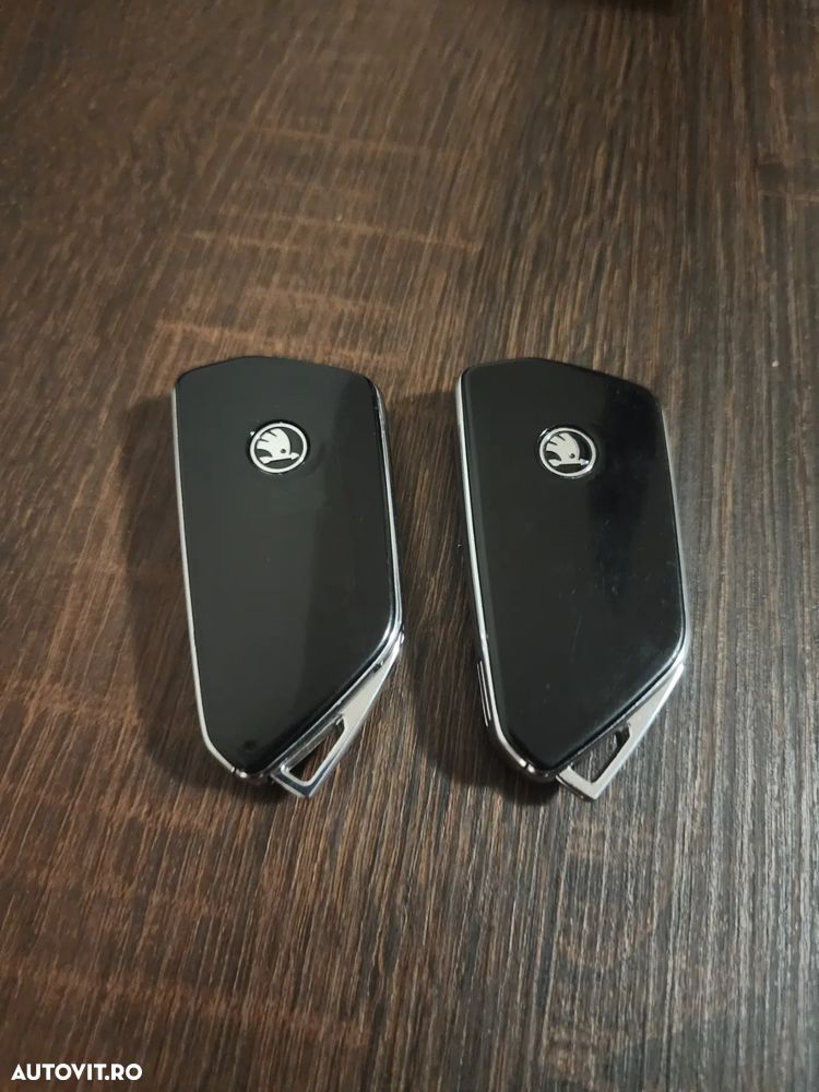 Skoda Octavia 2.0 TDI STYLE DSG - 31