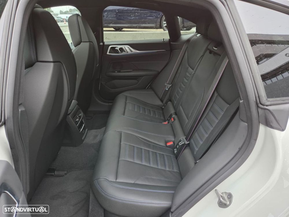 BMW i4 eDrive40 Pack Desportivo M Pro - 9