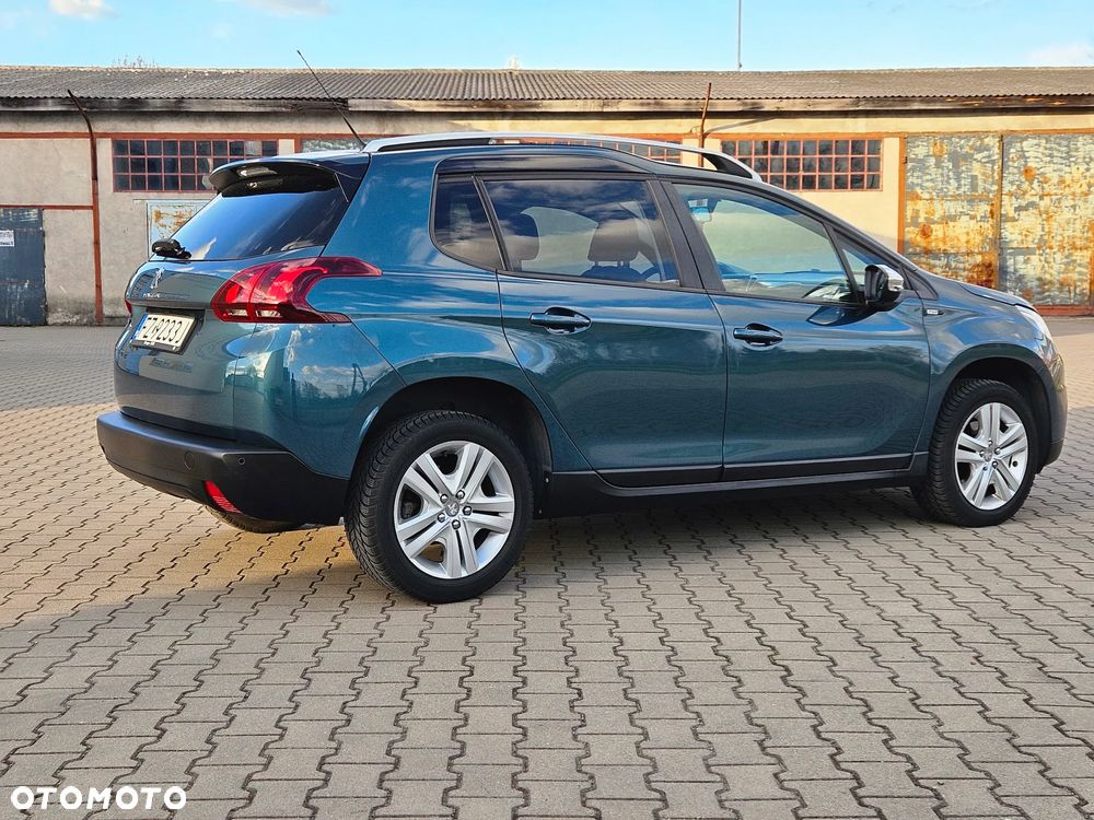 Peugeot 2008 1.2 Pure Tech Style S&S - 14