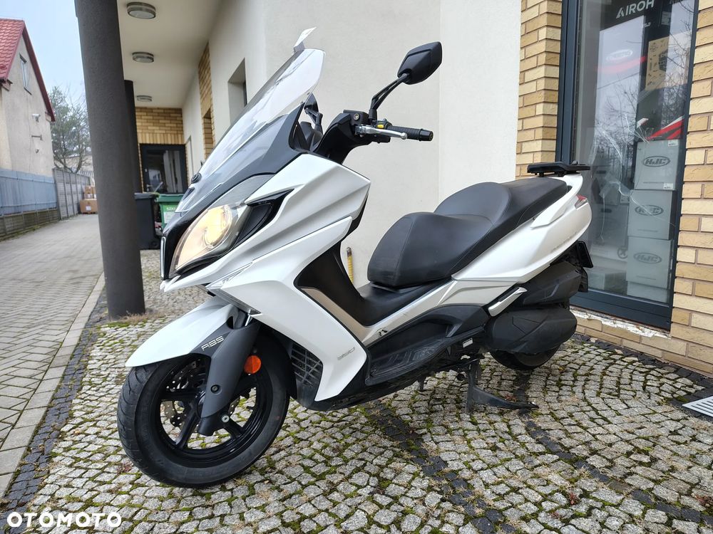Kymco Downtown - 10