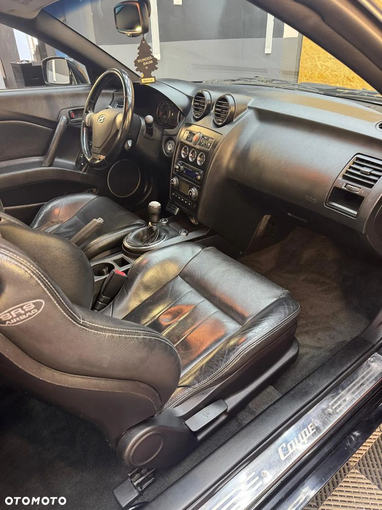 Hyundai Coupe - 8