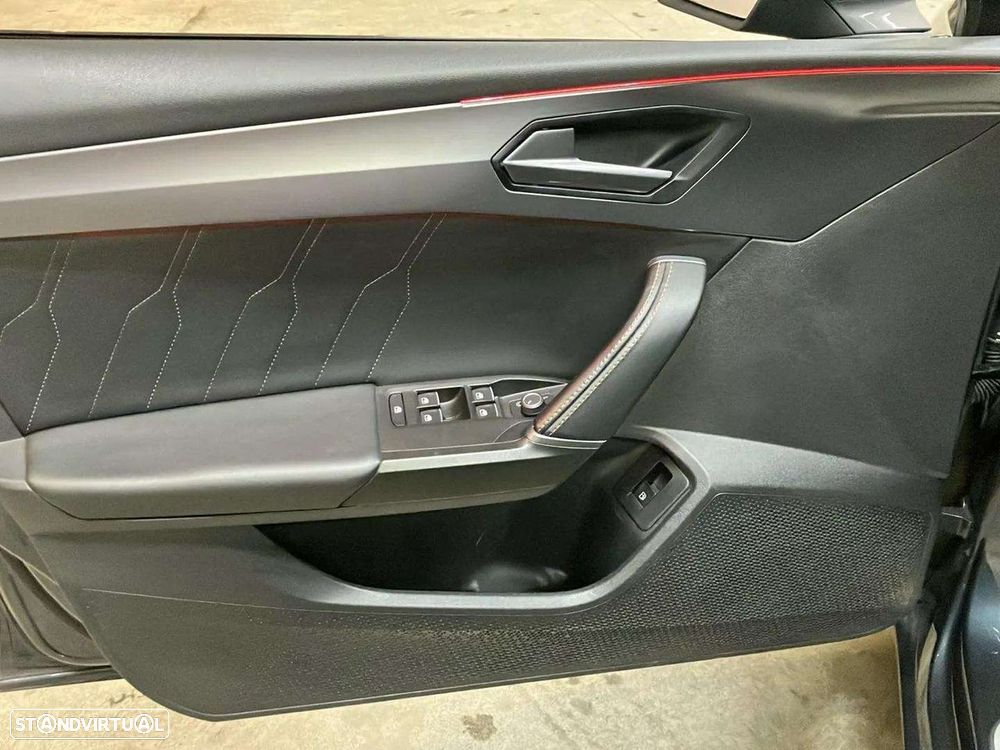 Cupra Leon 1.4 e-Hybrid DSG - 21