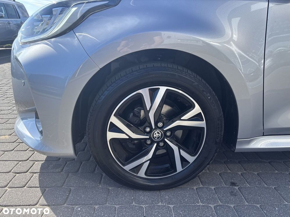 Toyota Yaris 1.5 Style - 30