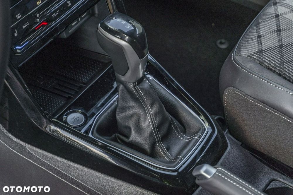 Volkswagen T-Cross - 17