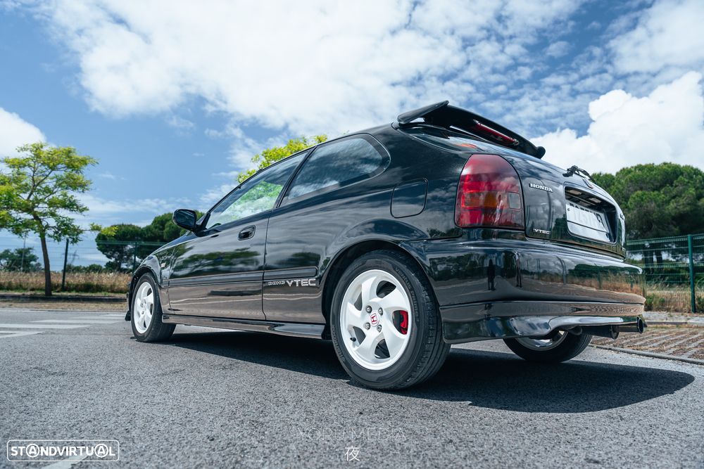 Honda Civic 1.6 VTi - 7