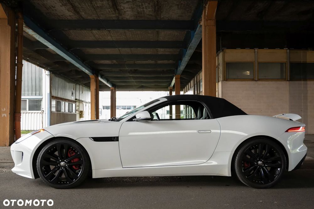 Jaguar F-Type S - 5