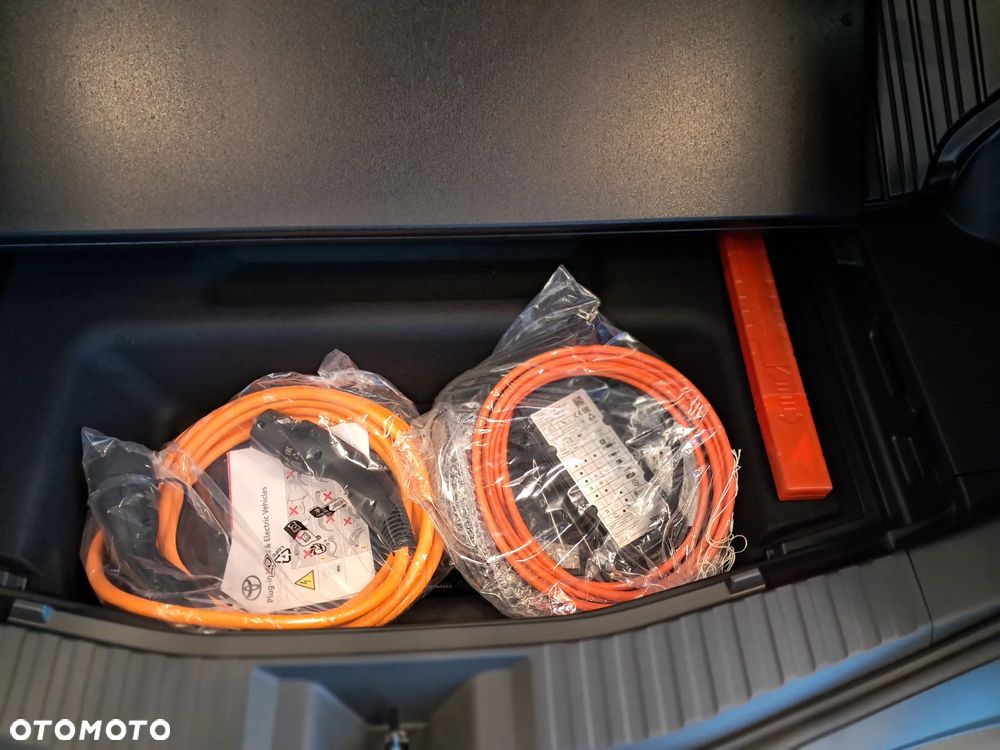 Toyota bZ4X 73.1kWh 4x4 Executive - 6