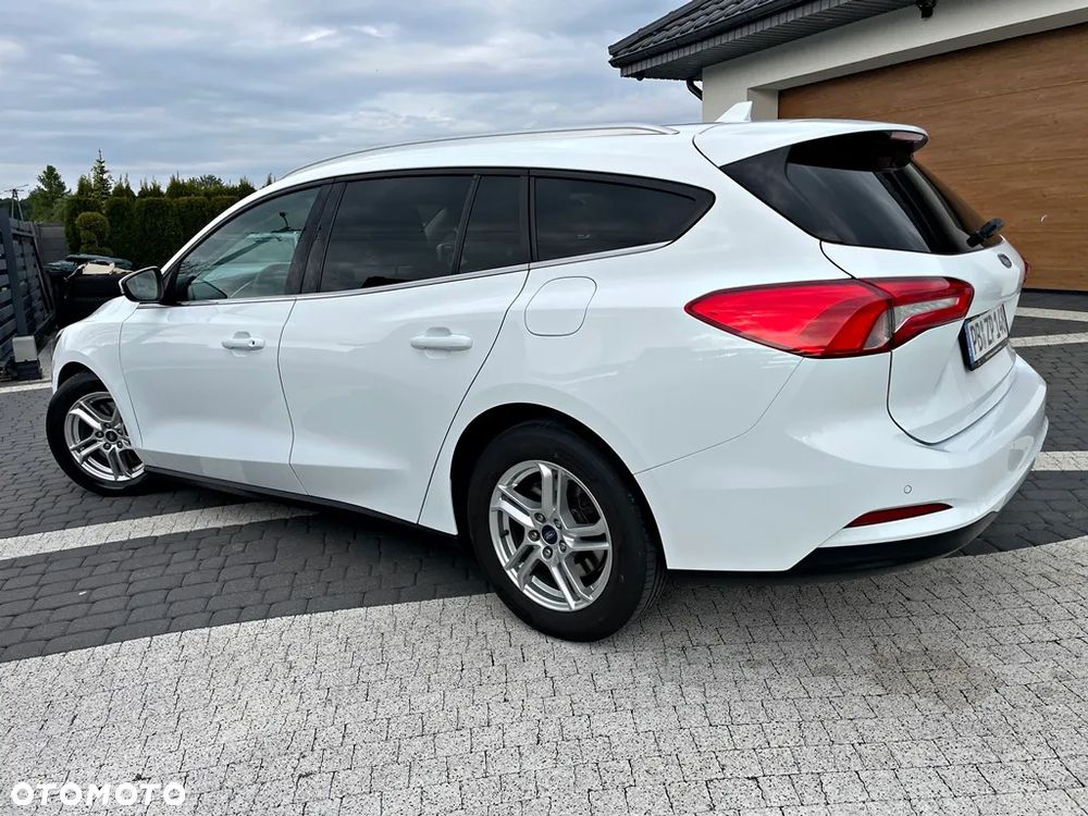 Ford Focus 1.5 EcoBlue Start-Stopp-System TITANIUM DESIGN - 15