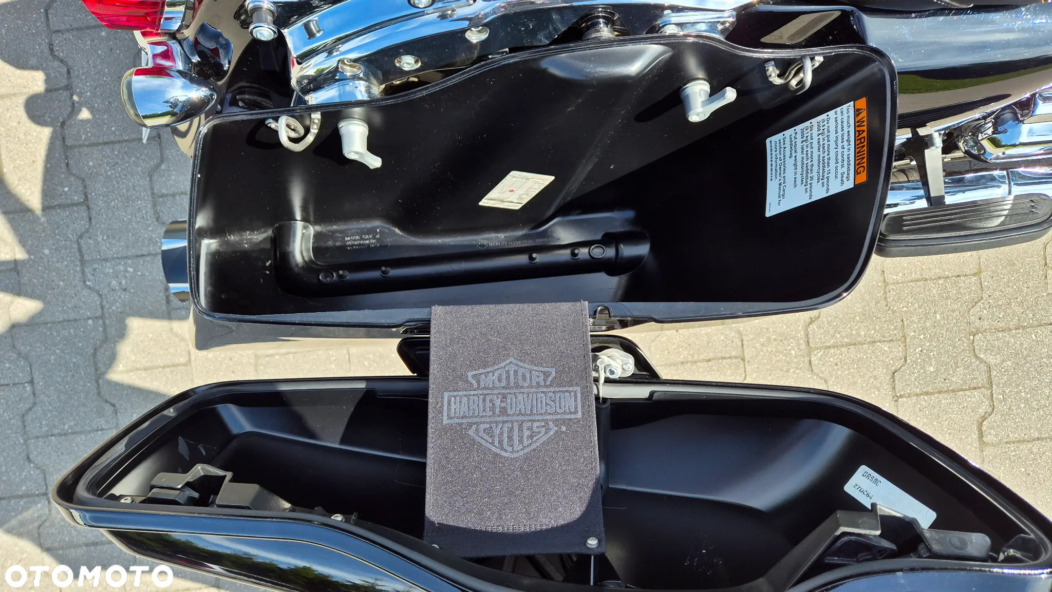 Harley-Davidson FLH Electra Glide - 11