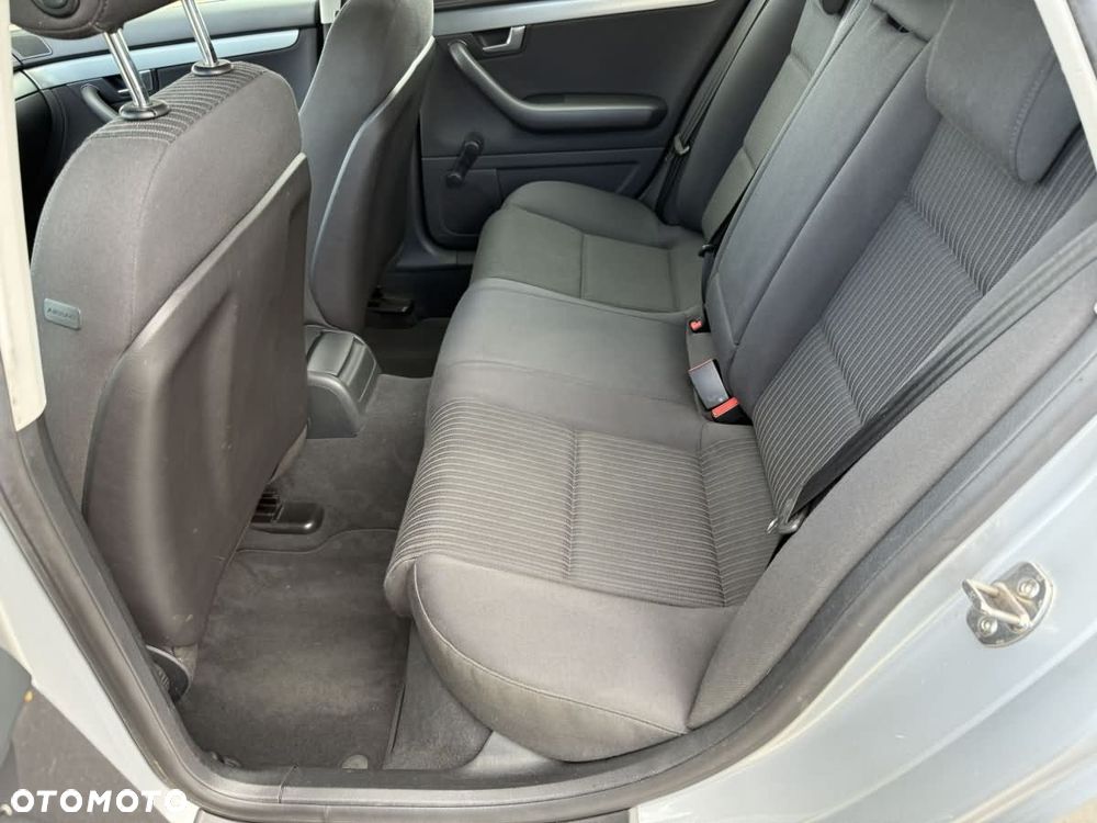 Audi A4 Limousine 2 - 18