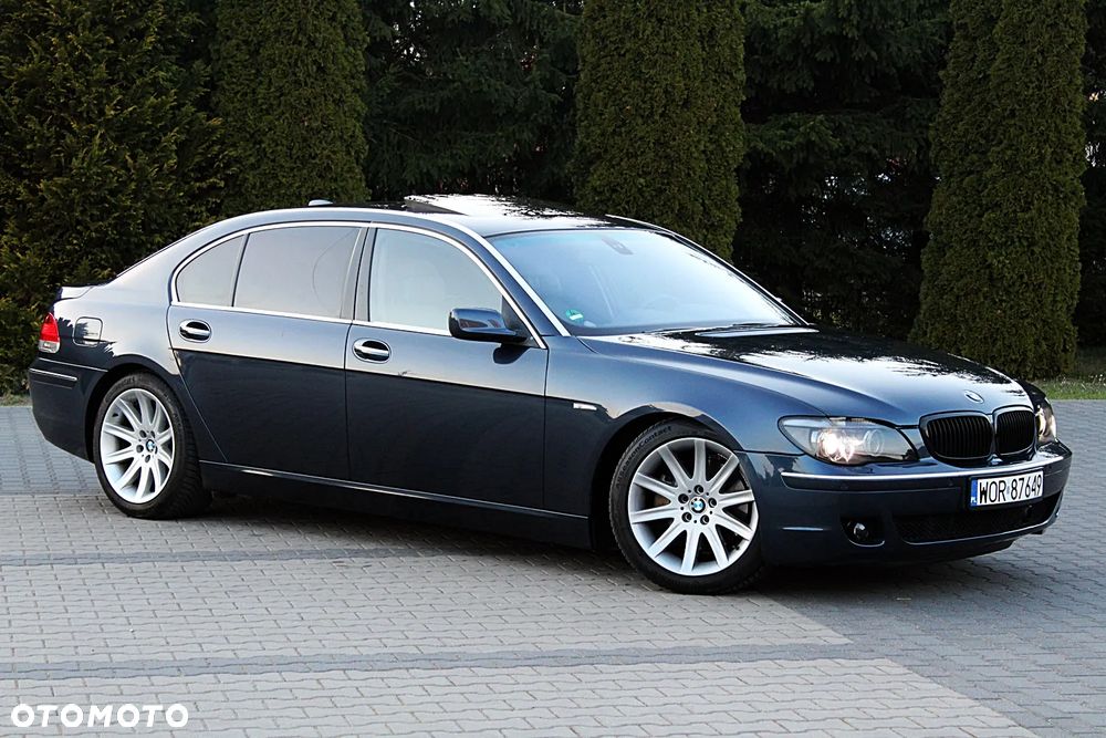 BMW Seria 7 750Li - 3