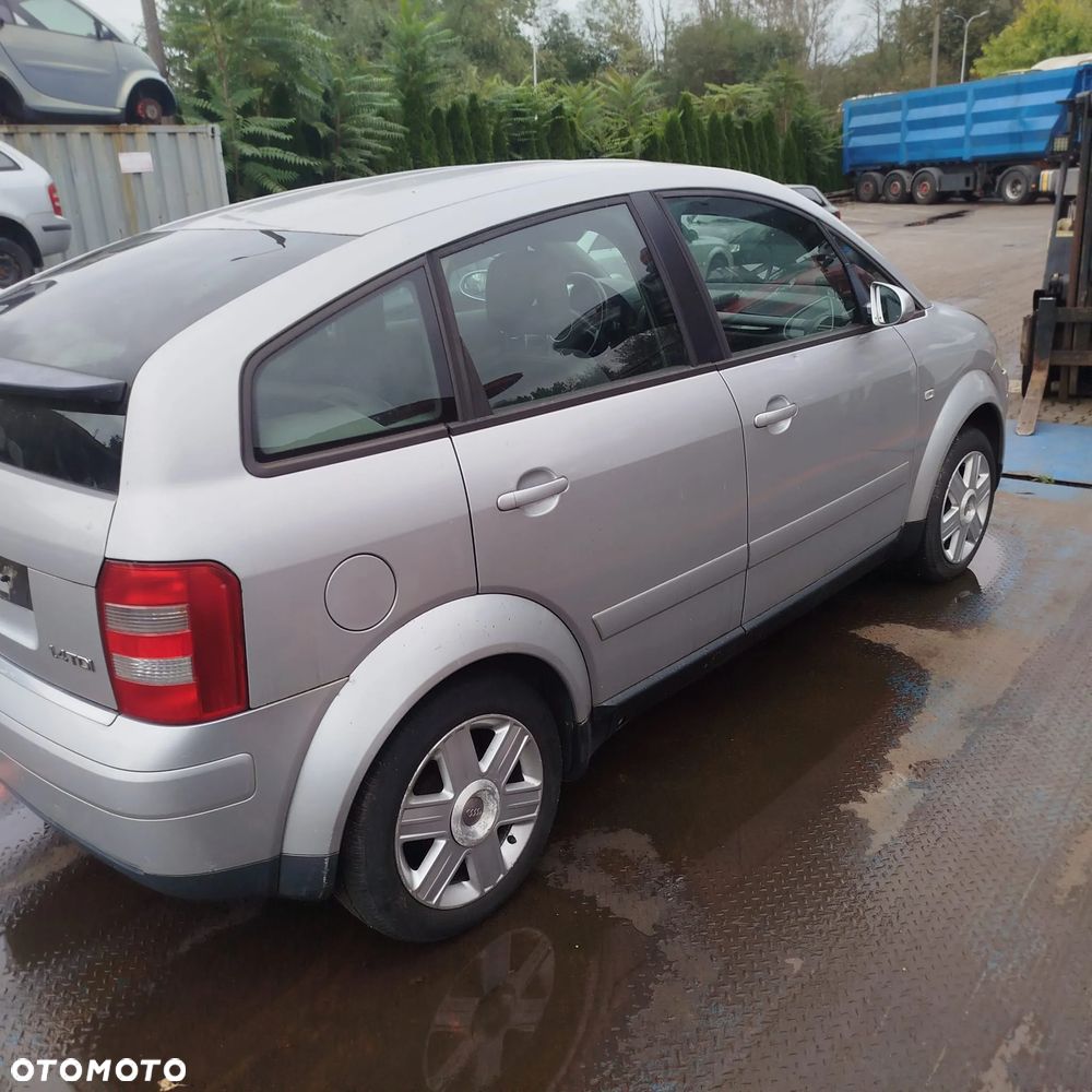 Audi A 2 na części . - 9