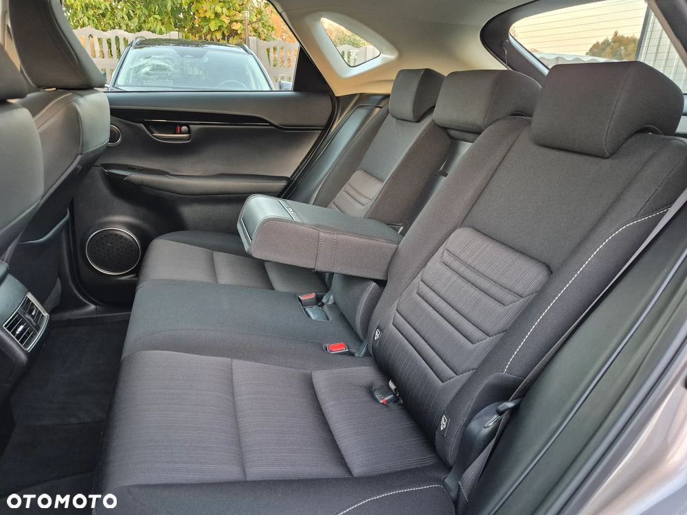 Lexus NX 300h Elite AWD - 15