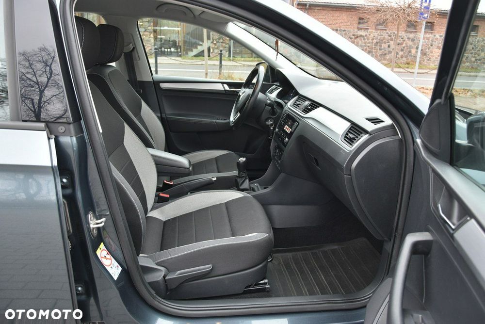 Skoda RAPID 1.0 TSI Style - 13