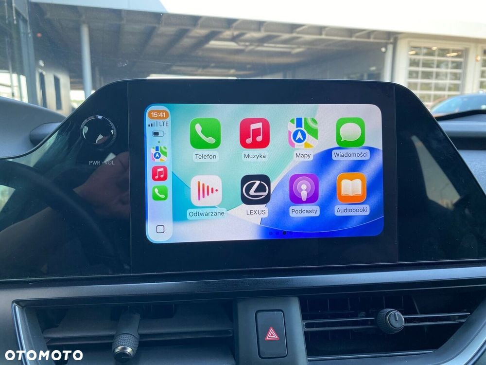 Lexus UX 250h GPF Business 2WD - 15