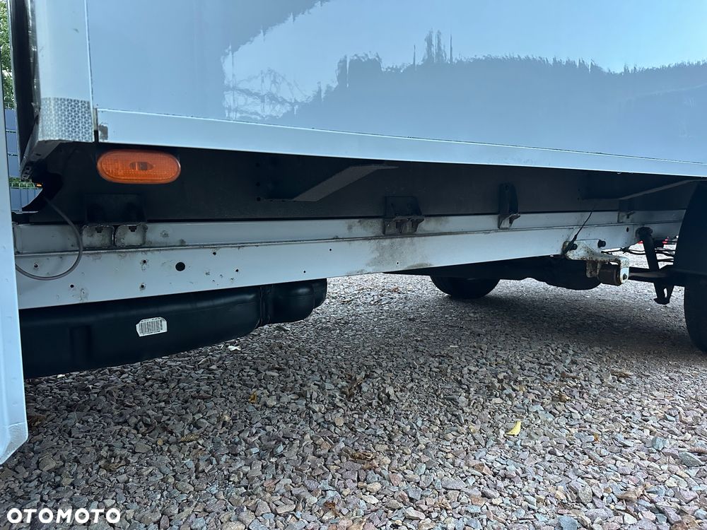 Mercedes-Benz Sprinter - 18