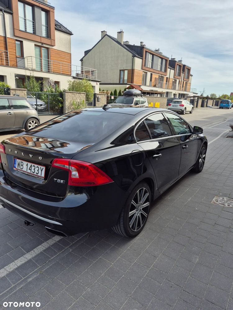 Volvo S60 T5 Drive-E R-Design Momentum - 6