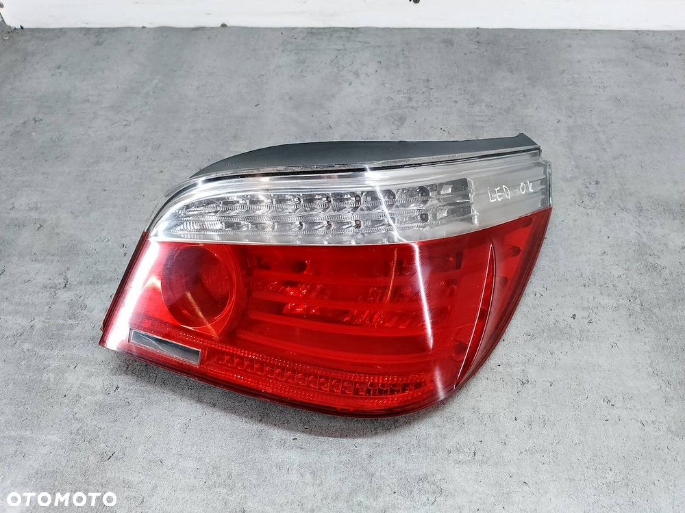 LAMPA TYLNA PRAWA BMW SERIA 5 E60 SEDAN - 2
