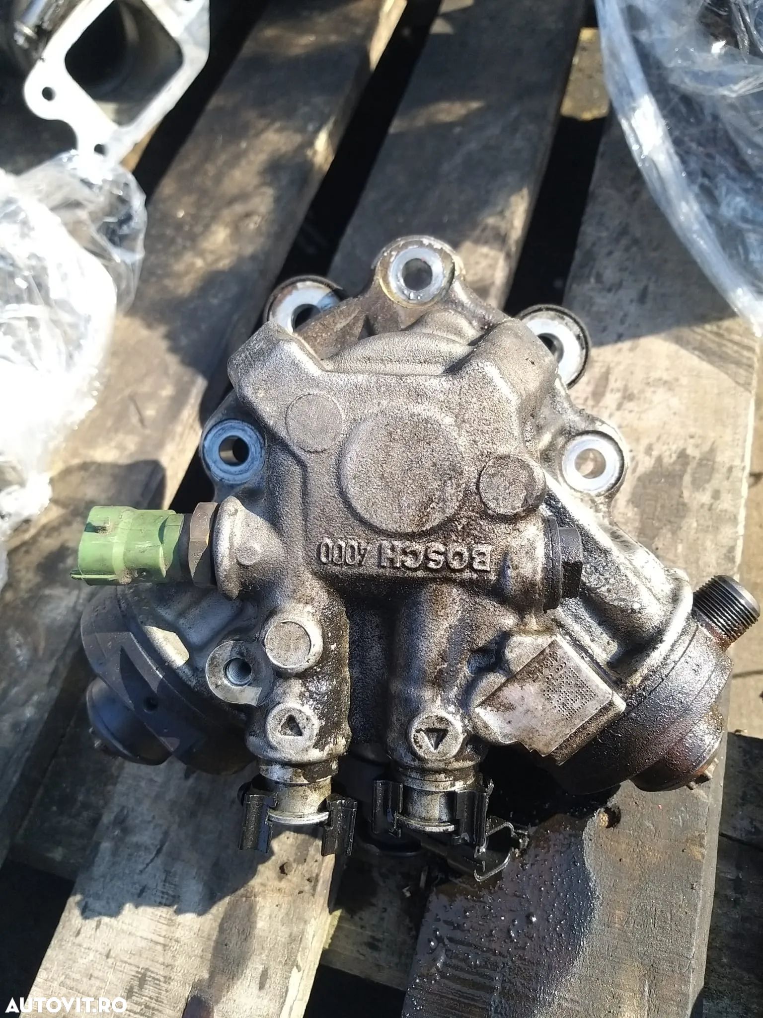 Pompa Injectie cod: 0445010681 pentru Volvo XC60, V50, V60, S40, S60, S80 2.0 Diesel Euro 5 - 1