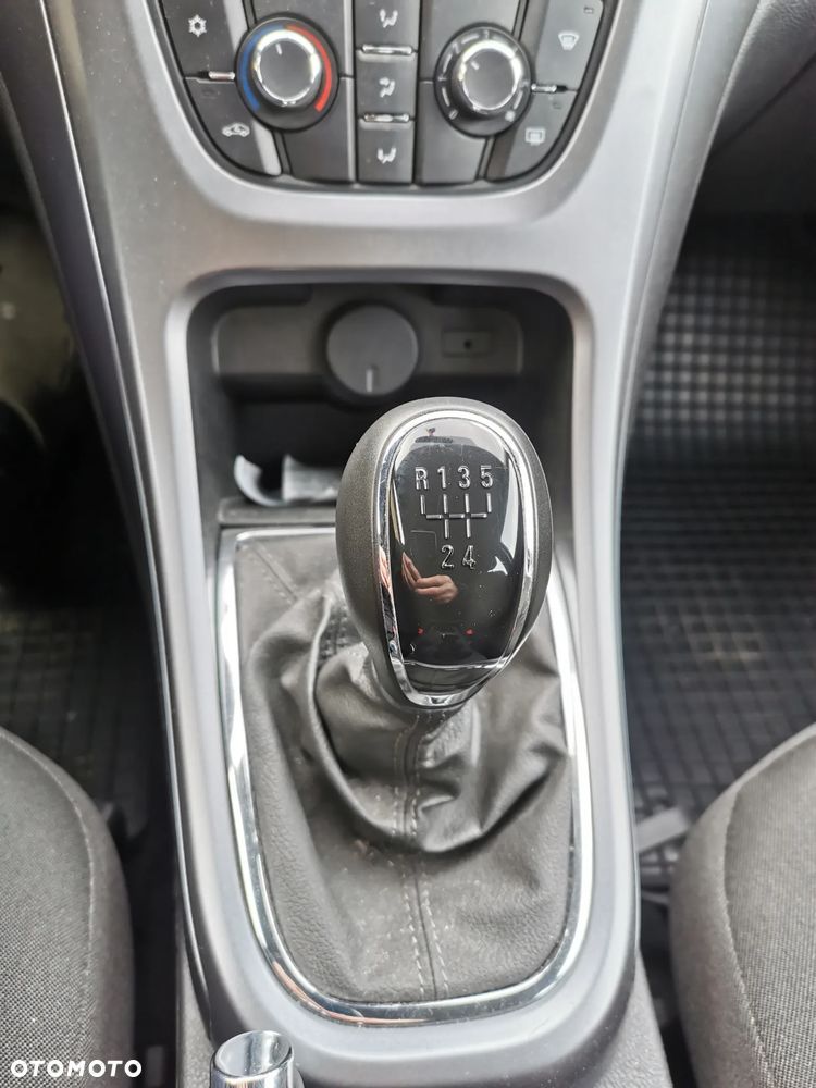 Opel Astra - 18