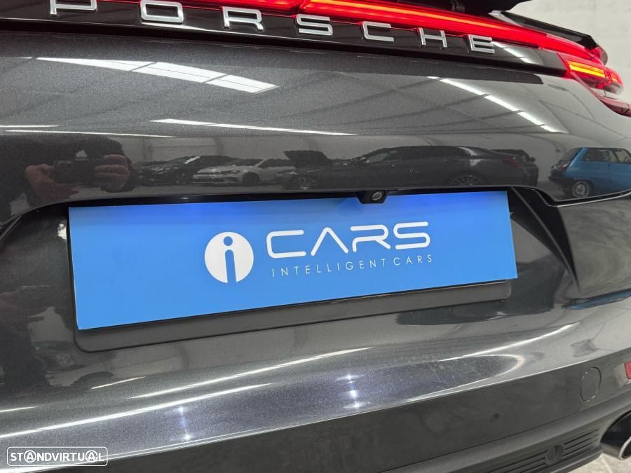 Porsche Panamera 4 E-Hybrid - 12