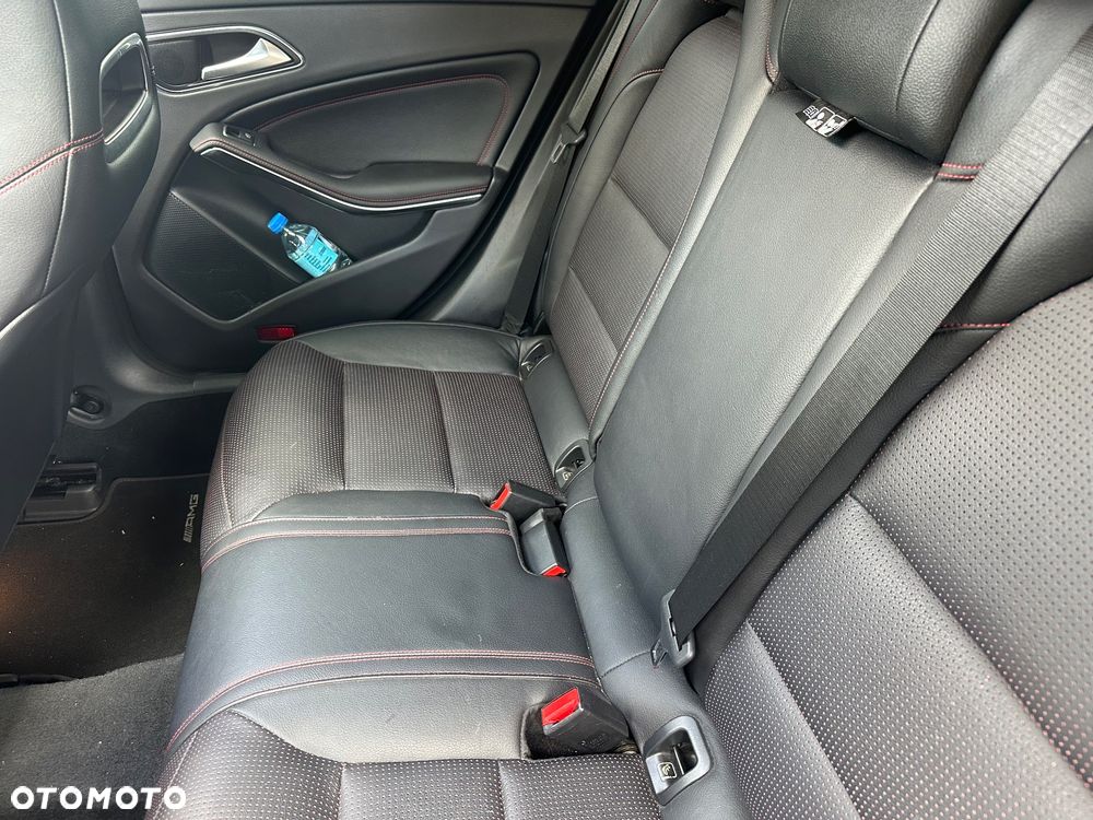 Mercedes-Benz CLA 220 d 7G-DCT AMG Line - 11
