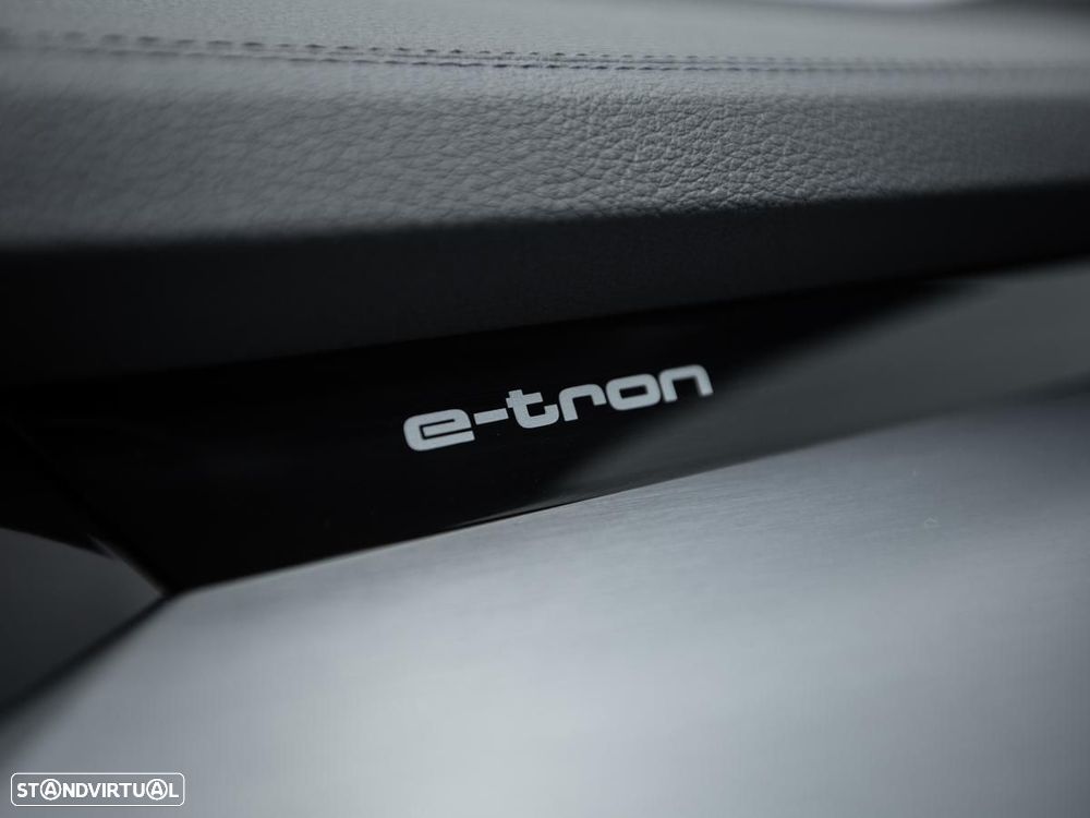 Audi e-tron 55 quattro S line - 27