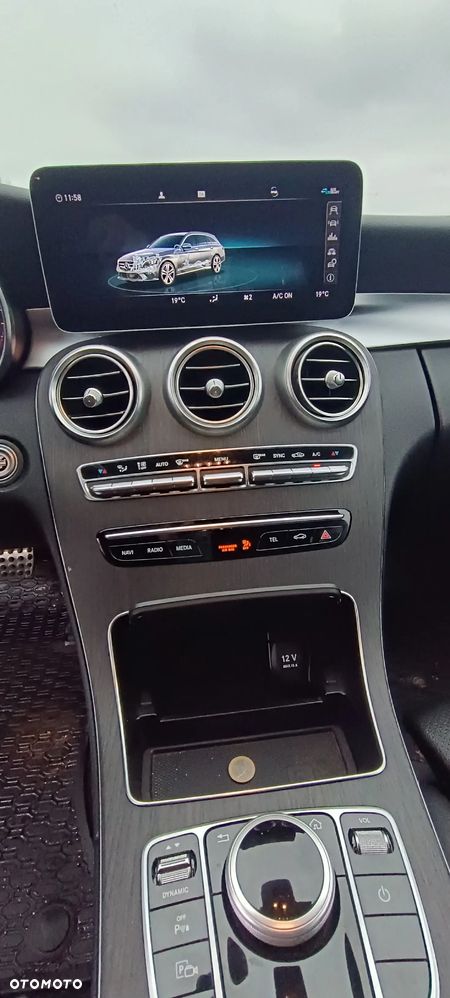 Mercedes-Benz Klasa C 200 9G-TRONIC AMG Line - 13