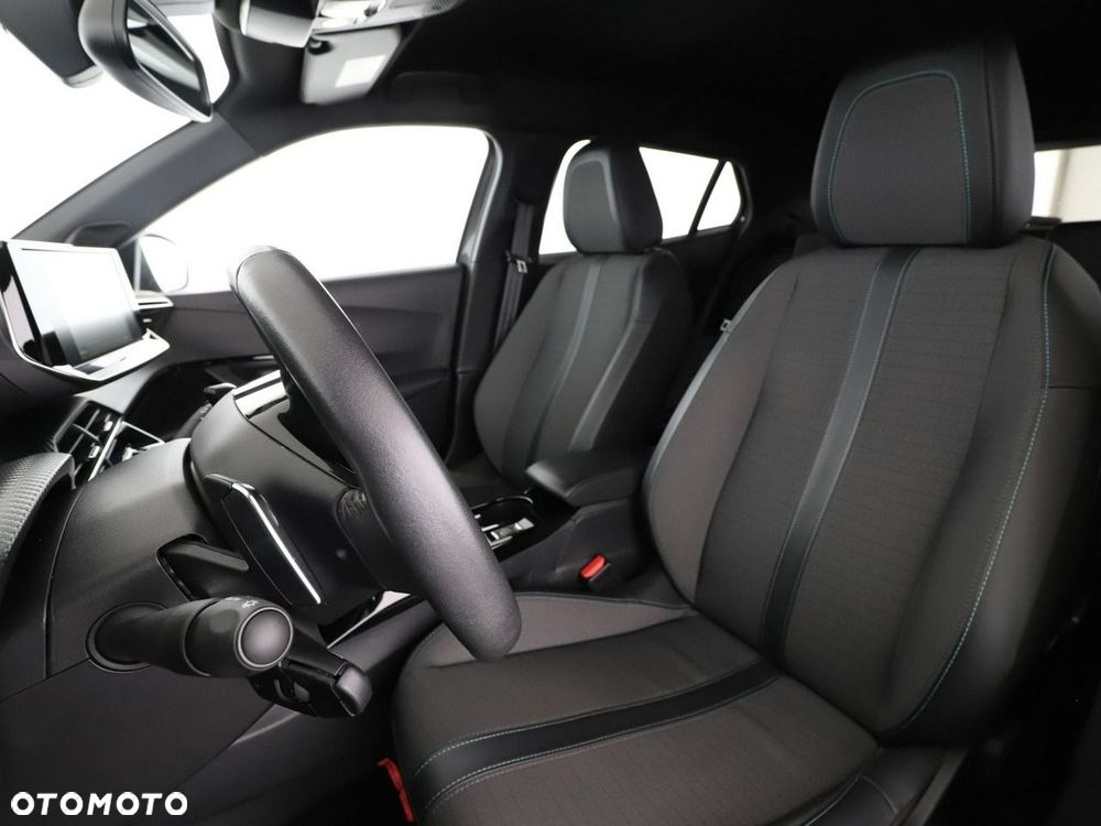 Peugeot 2008 1.5 BlueHDi Allure S&S EAT8 - 14