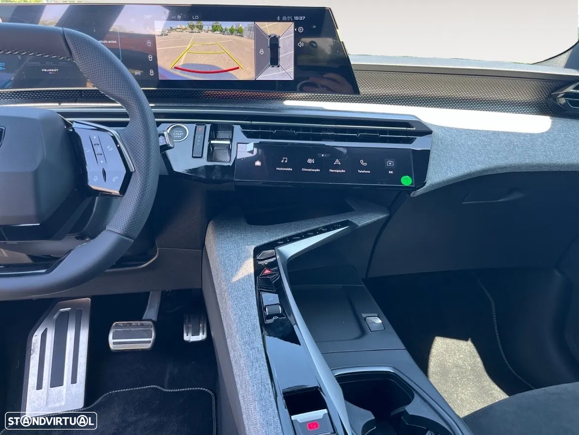 Peugeot E-3008 73 kWh GT - 12